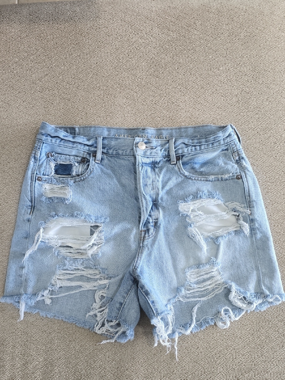 American Eagle 90's Boyfriend Distressed Shorts - Size 12